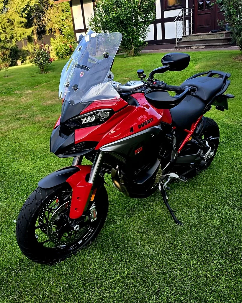 Begleitfahrzeug Ducati Multistrada V4 der Fahrschule Norbert Witte